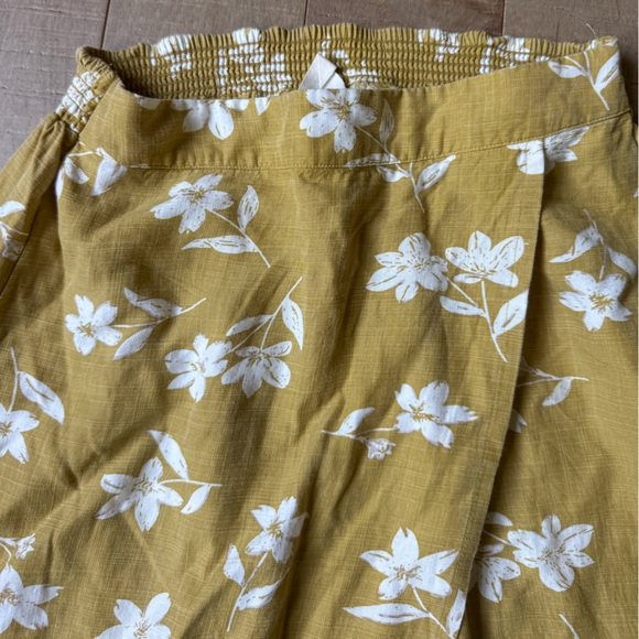 Billabong Floral Smocked Skirt - Picture 9 of 11